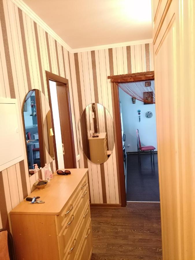 Уютная Студио Возле Жд Вокзала Kyiv Exterior foto